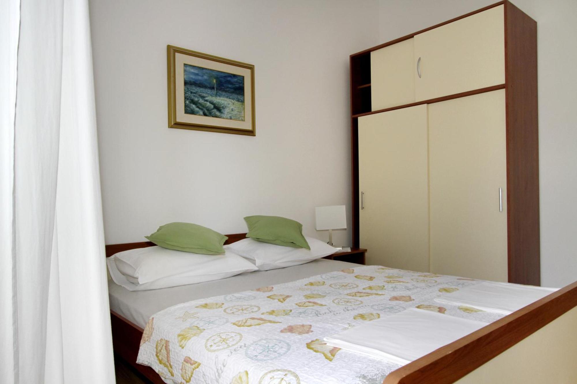 Apartments By The Sea Trogir - 11895 Room photo